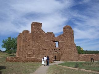 ���ɉ̂̏W�c��