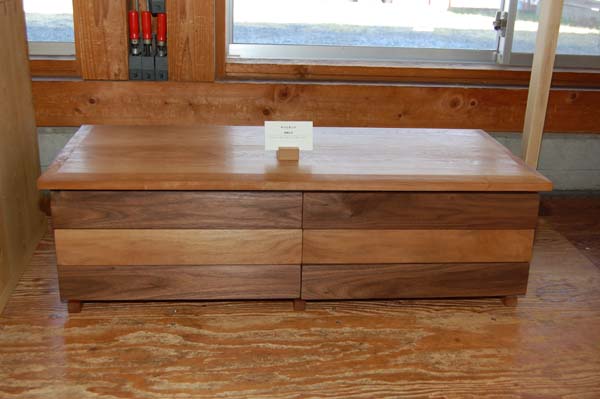 takahashi-cabinet.jpg